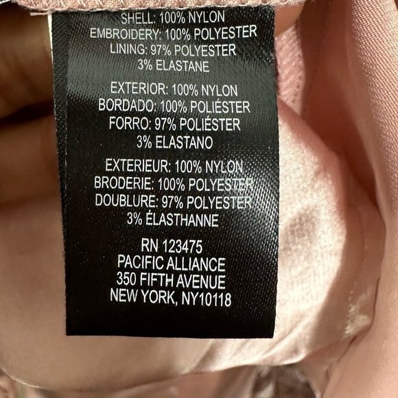 Tahari Sequin Embroidered A-Line Gown in Petal Pink Size 10 - Picture 7 of 8